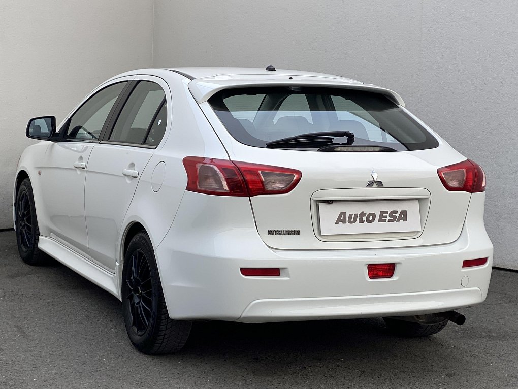 Mitsubishi Lancer 1.6 MiVEC 