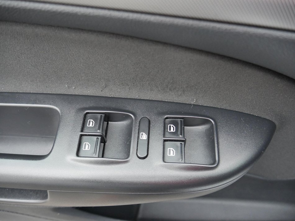 Škoda Octavia II 2.0TDi Elegance