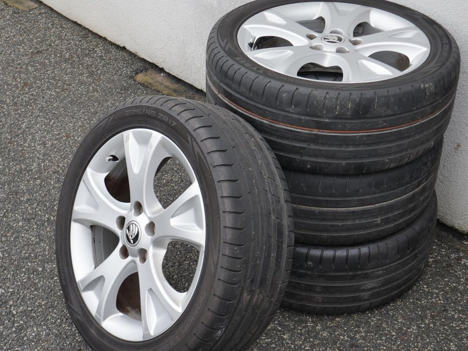 Škoda Octavia II 2.0TDi Elegance