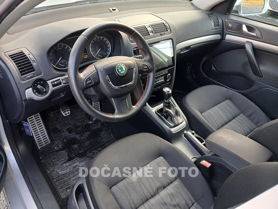 Škoda Octavia II 2.0TDi Elegance