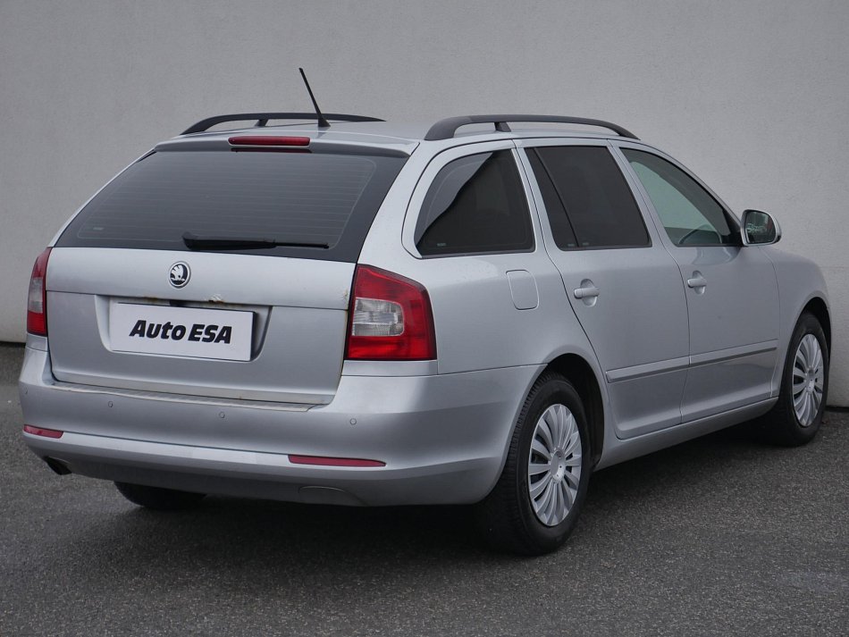 Škoda Octavia II 2.0TDi Elegance