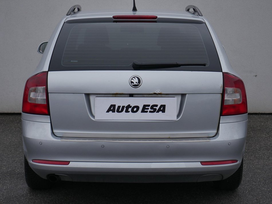 Škoda Octavia II 2.0TDi Elegance