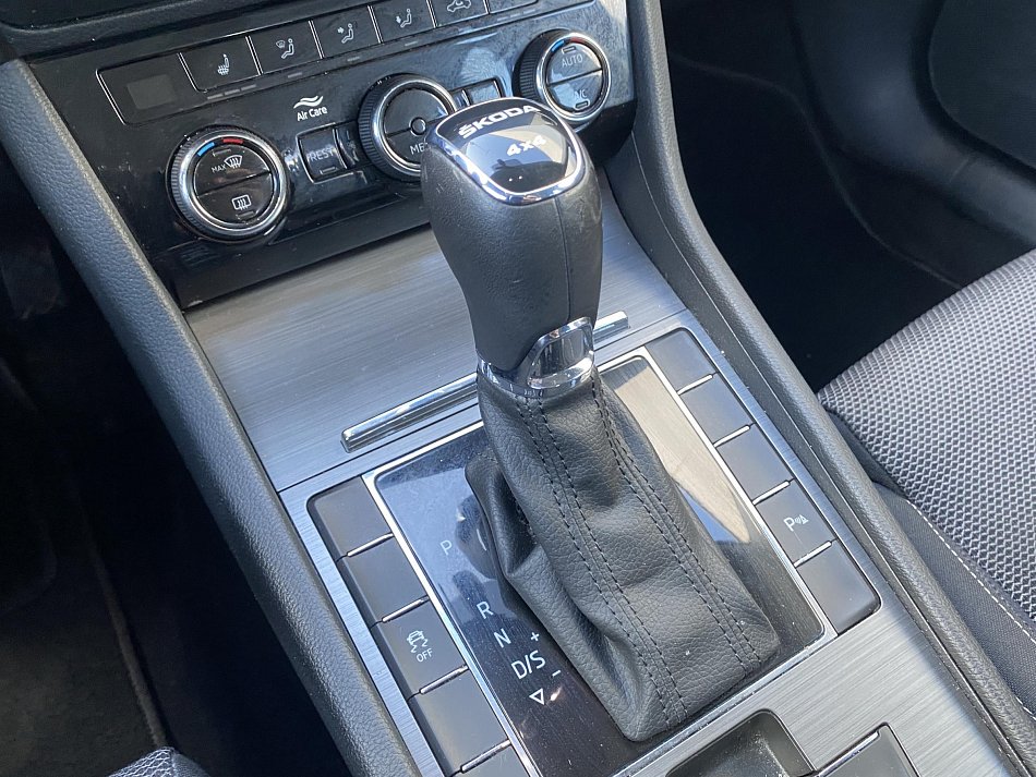 Škoda Superb III 2.0TDI Style 4X4