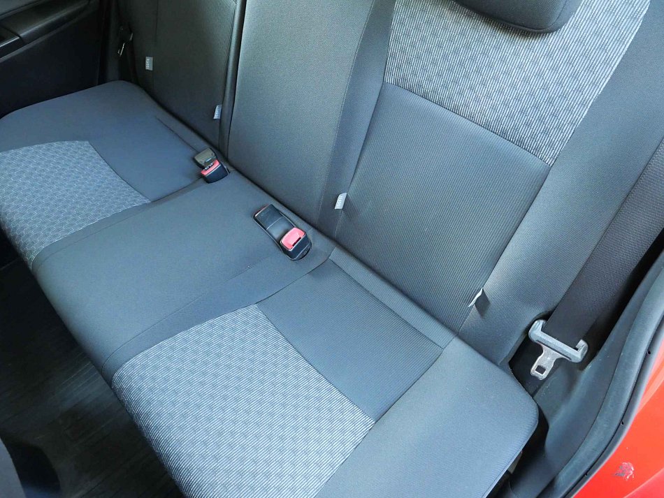 Toyota Yaris 1.3i 