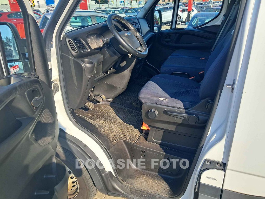 Iveco Daily 2.3D 