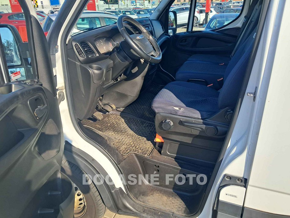 Iveco Daily 2.3D 