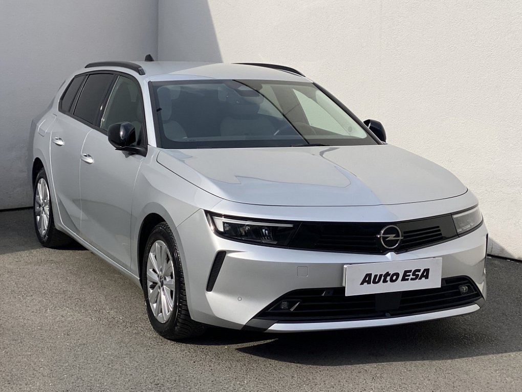 Opel Astra 1.2 Elegance sports tourer