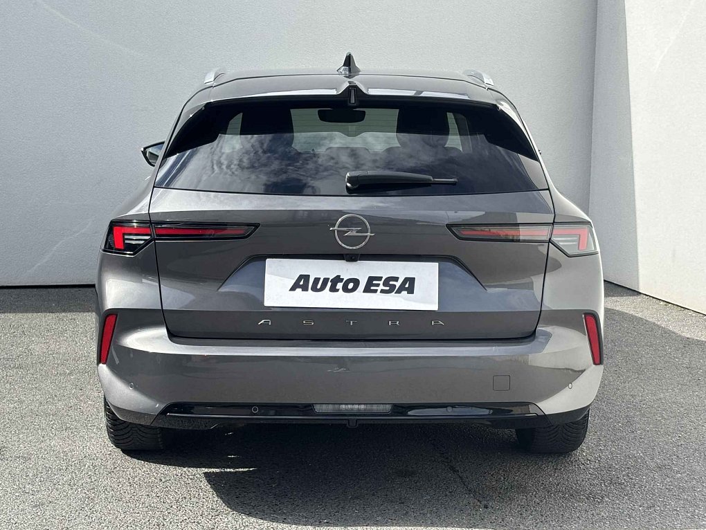 Opel Astra 1.2T Elegance