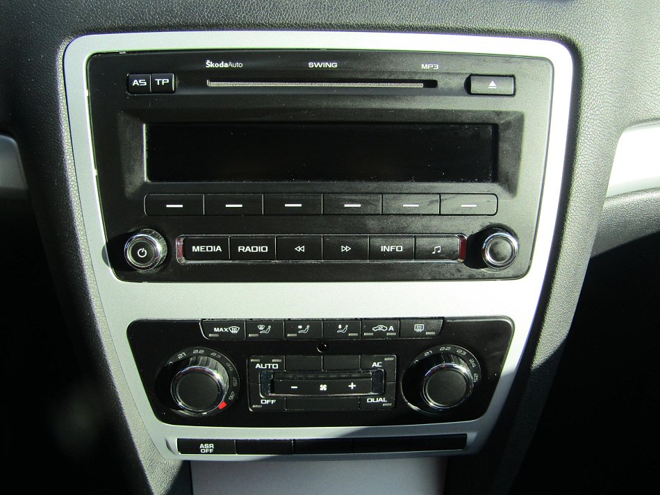 Škoda Octavia II 1.6 TDi Ambition