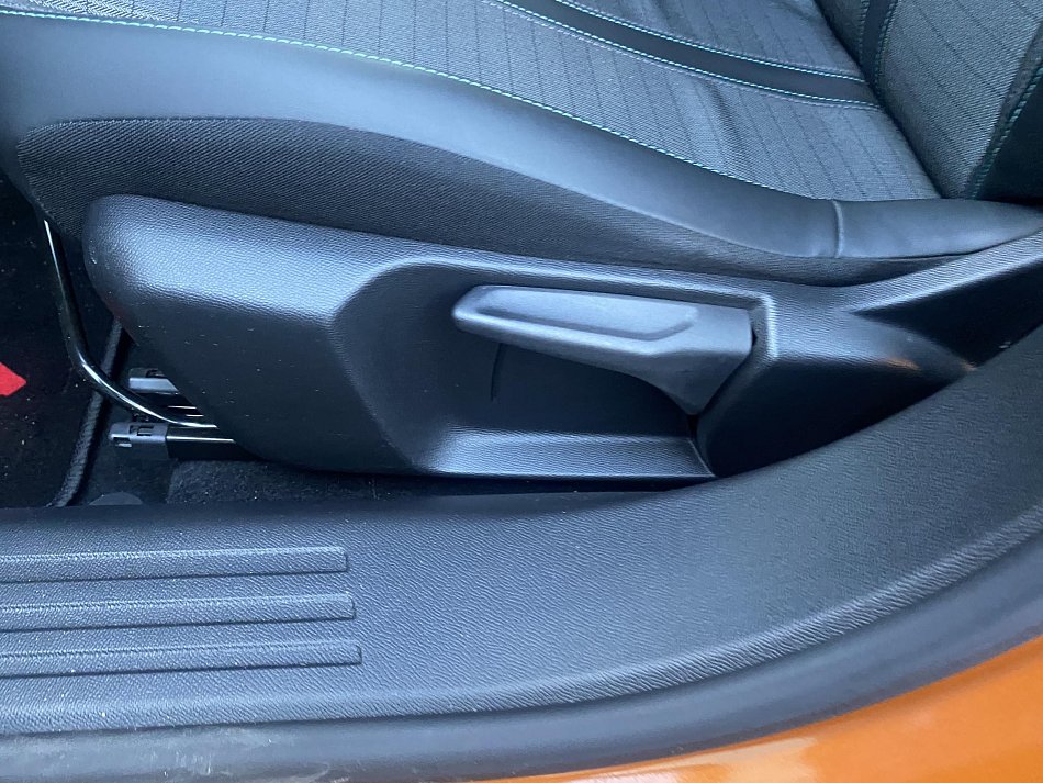 Peugeot 2008 1.2PT Allure