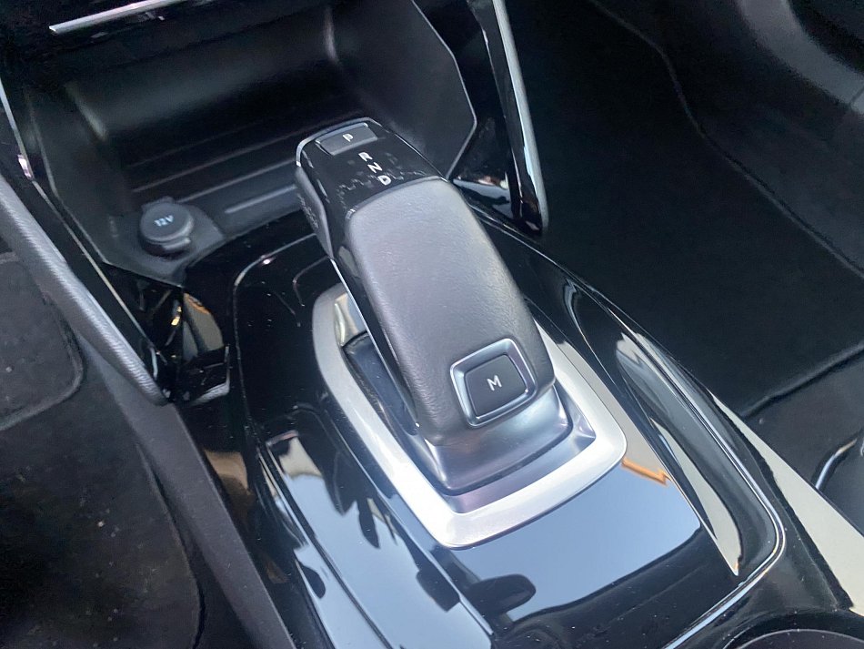 Peugeot 2008 1.2PT Allure