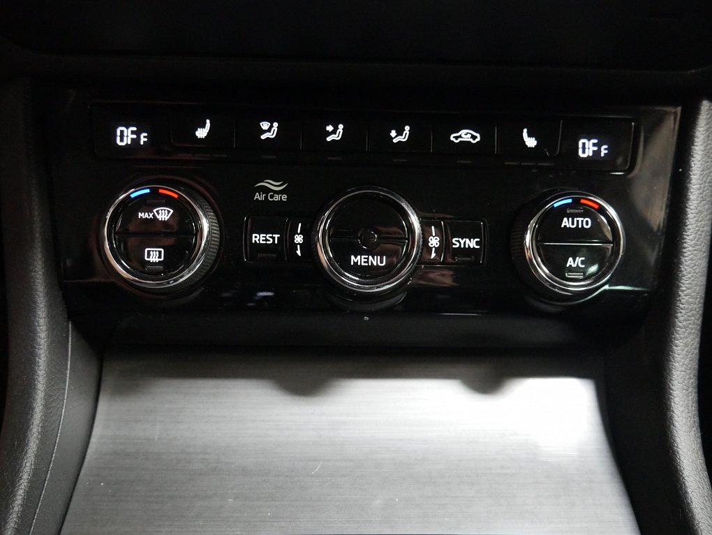 Škoda Superb 2.0TDI Style