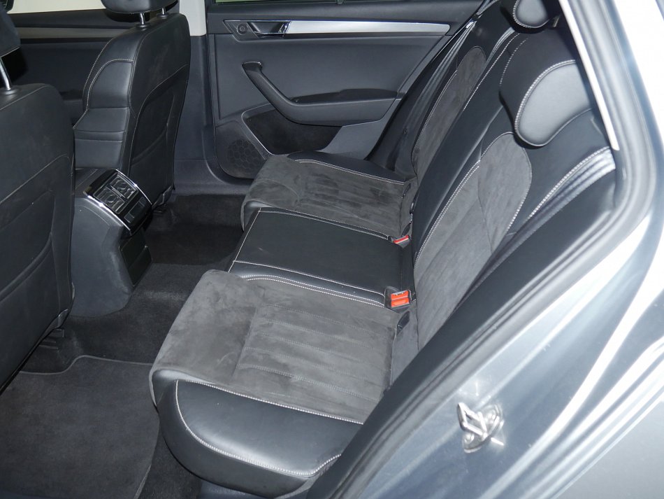 Škoda Superb 2.0TDI Style