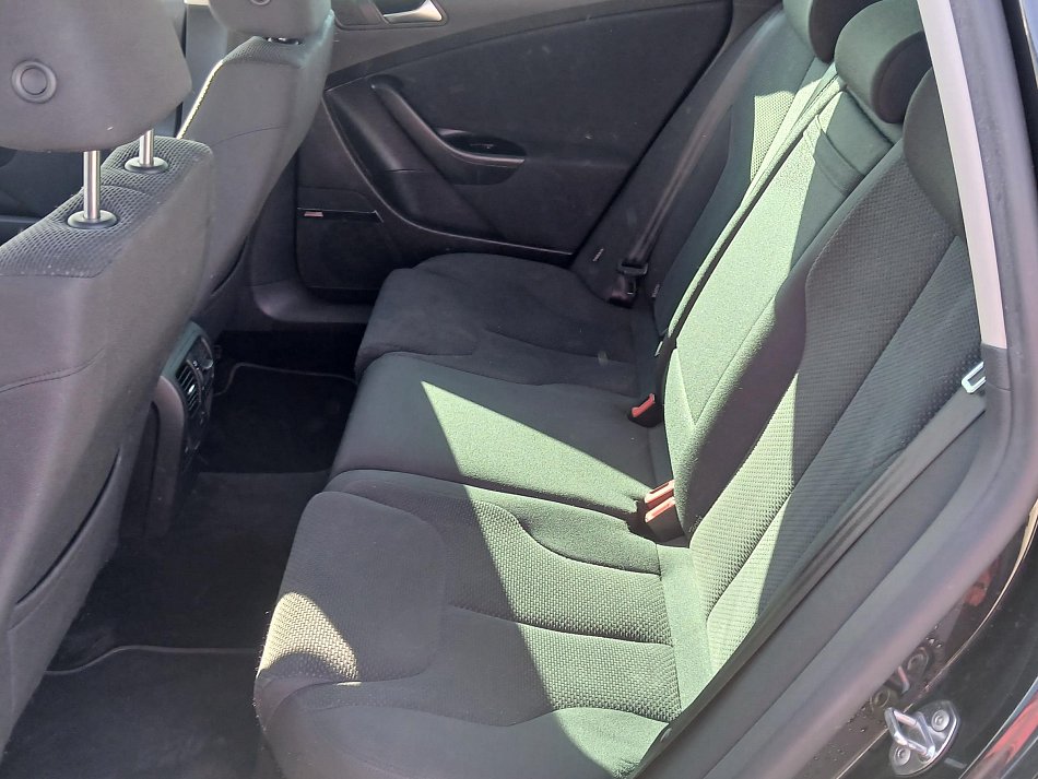 Volkswagen Passat 2.0 TDi 