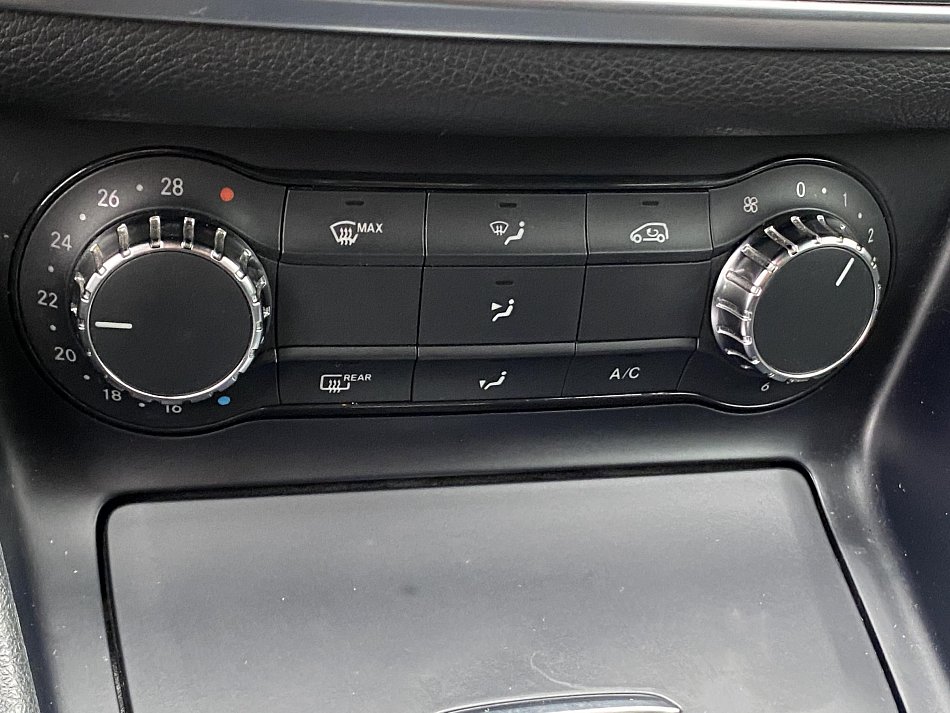 Mercedes-Benz CLA 2.2 CDi  200d