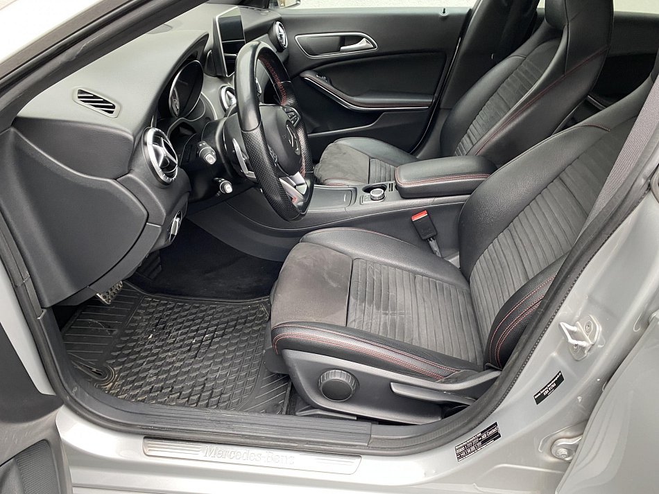 Mercedes-Benz CLA 2.2 CDi  200d