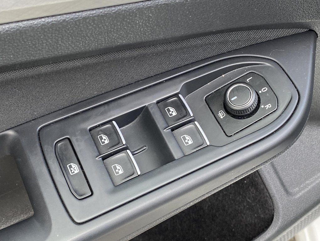 Volkswagen Golf 1.0TSi 