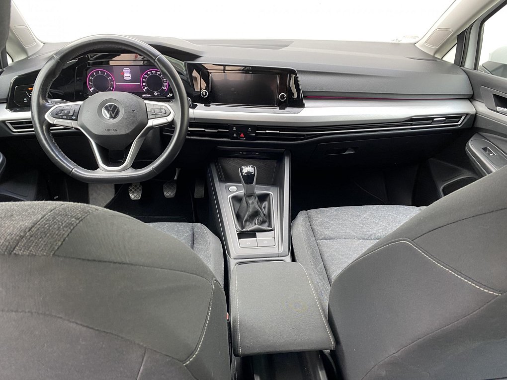 Volkswagen Golf 1.0TSi 