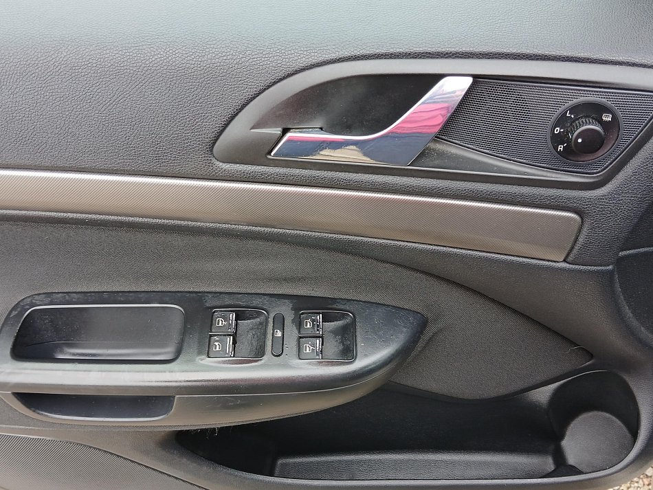 Škoda Octavia II 1.6 FSi 