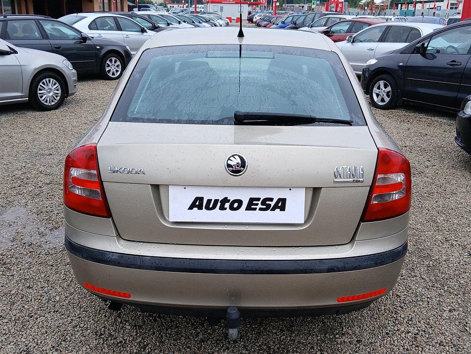 Škoda Octavia II 1.6 FSi 