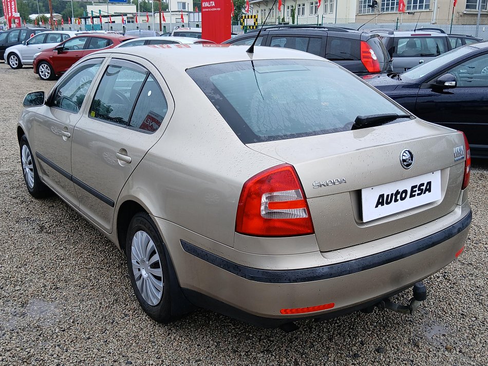 Škoda Octavia II 1.6 FSi 