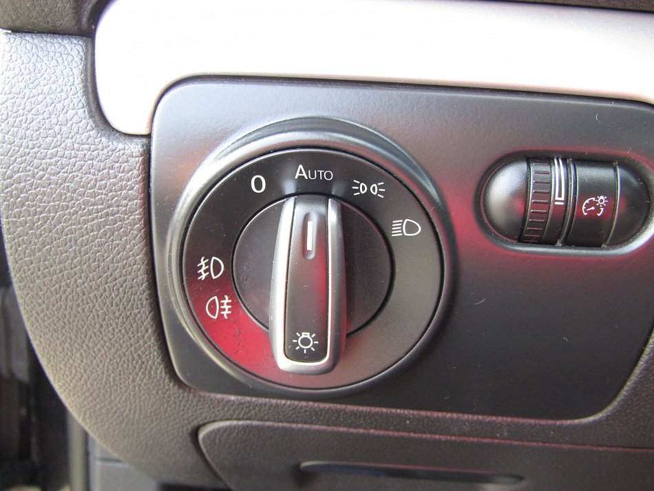 Volkswagen Golf 2.0 TDi 