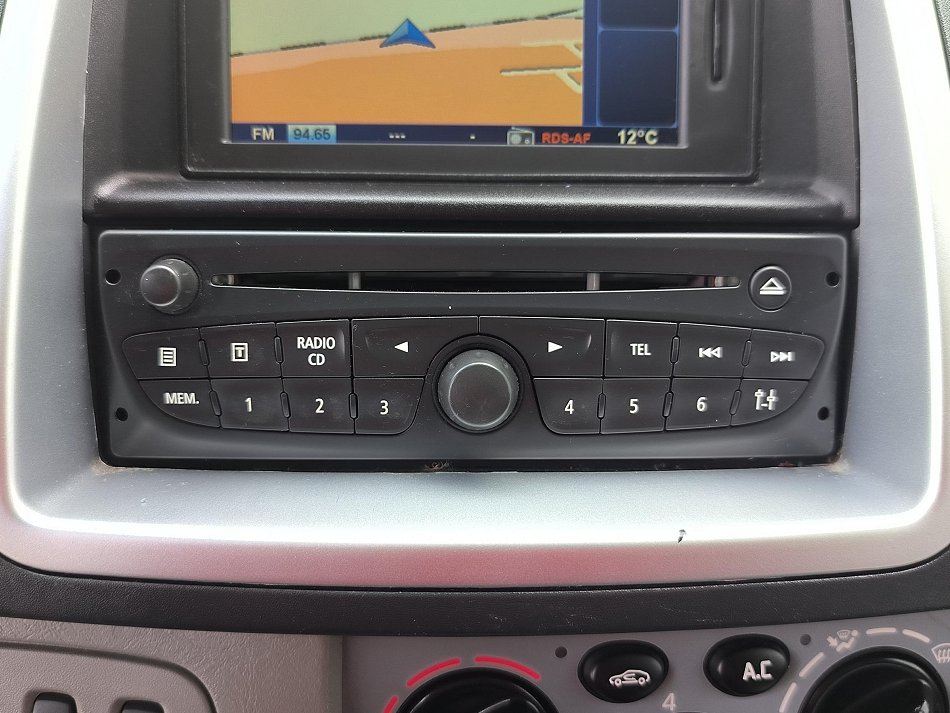 Opel Vivaro 2.0CDTi  5míst