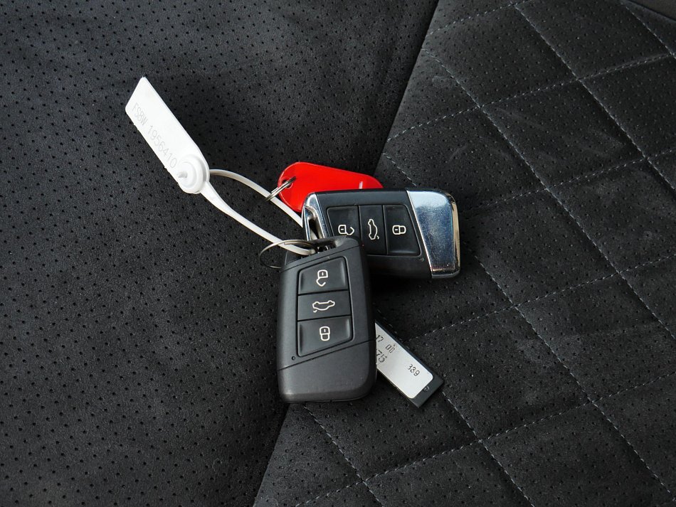 Škoda Superb III 2.0 TSi SportLine