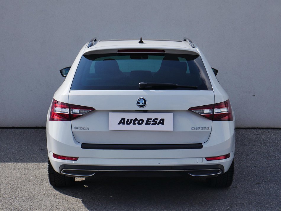 Škoda Superb III 2.0 TSi SportLine
