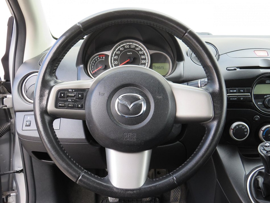 Mazda 2 1.3i 