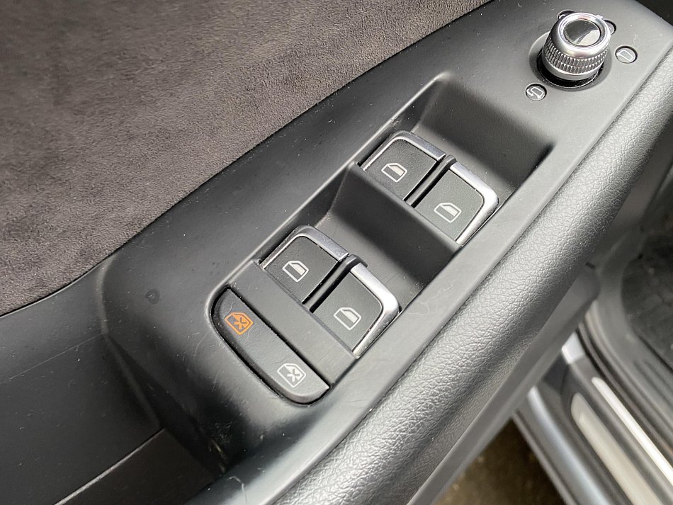 Audi Q5 2.0 TDi S-line quattro