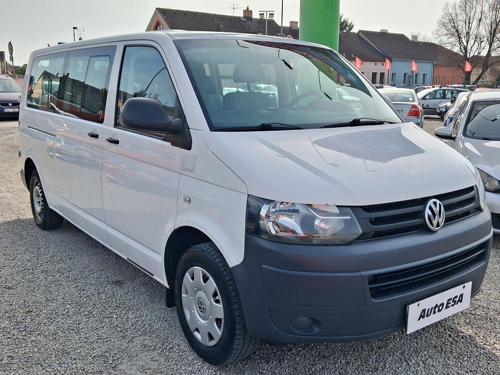 Volkswagen Transporter 2.0TDi  L2 9míst