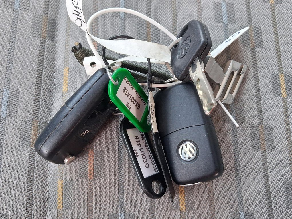 Volkswagen Transporter 2.0TDi  L2 9míst