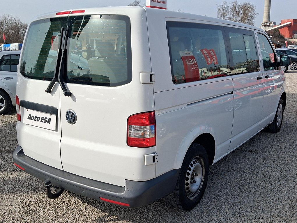 Volkswagen Transporter 2.0TDi  L2 9míst