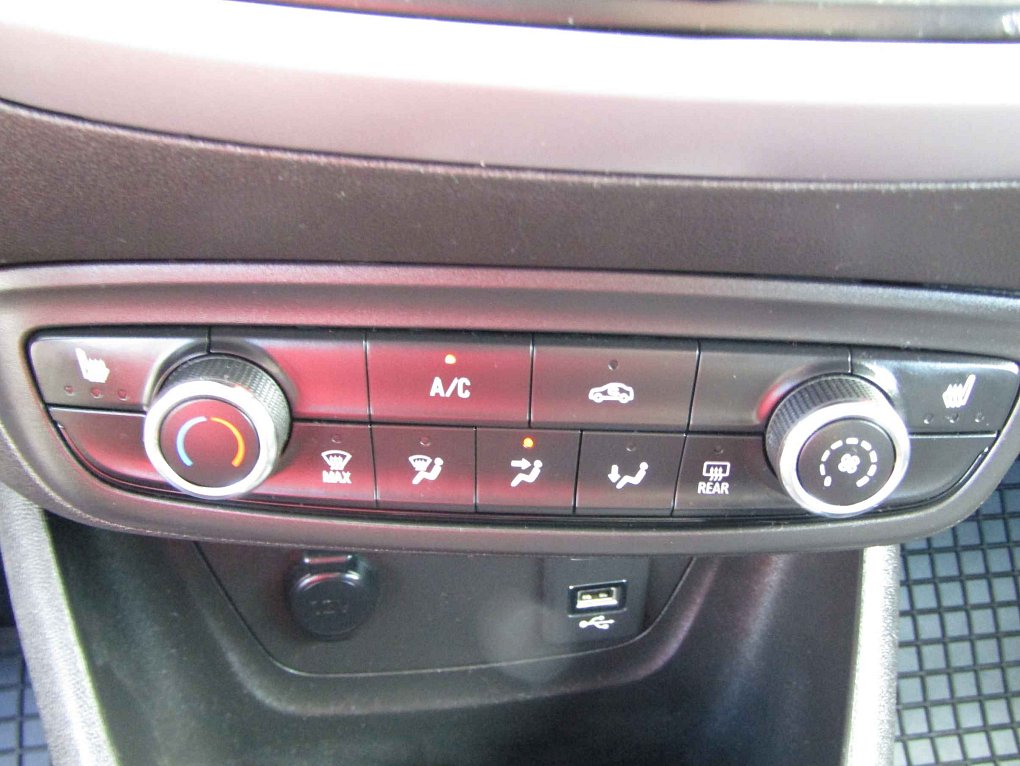 Opel Crossland 1.2 T 