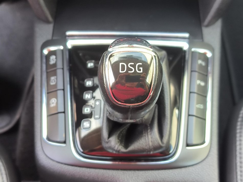 Škoda Superb II 2.0 TDi Elegance