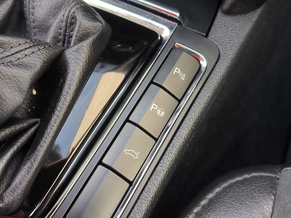 Škoda Superb II 2.0 TDi Elegance