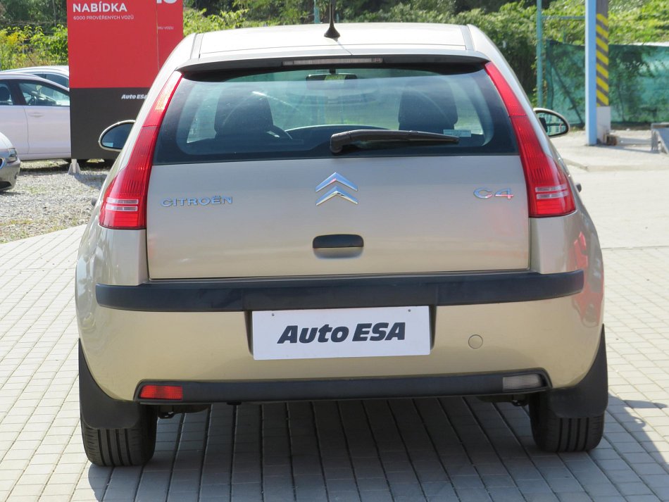 Citroën C4 1.4i 