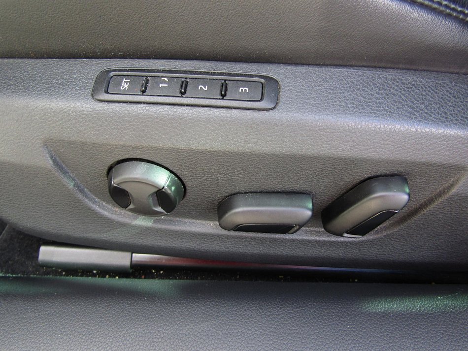 Škoda Superb III 1.8 TSi Style