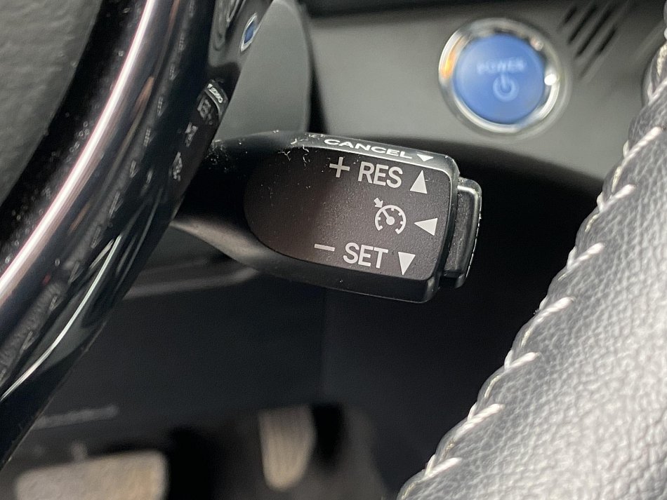 Toyota Yaris 1.5 b - Hybrid 