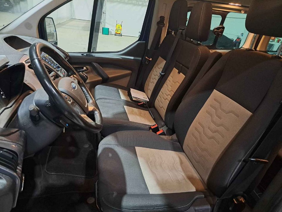 Ford Tourneo Custom 2.0TDCi Limited L2 9míst