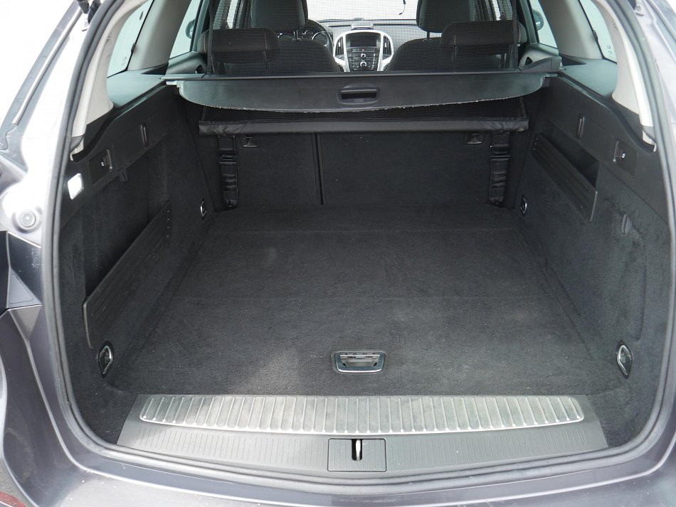 Opel Astra 2.0 CDTi 