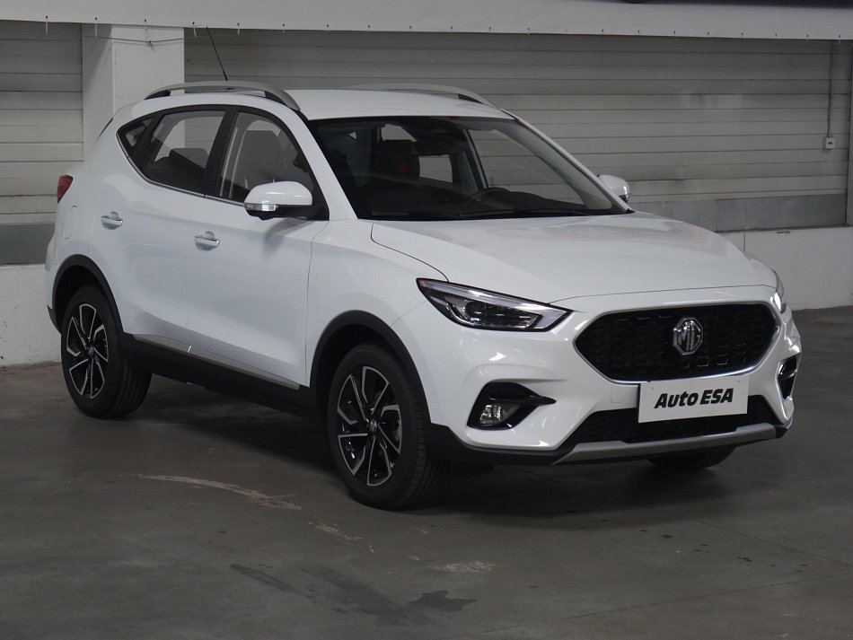 MG ZS 1.5 i 