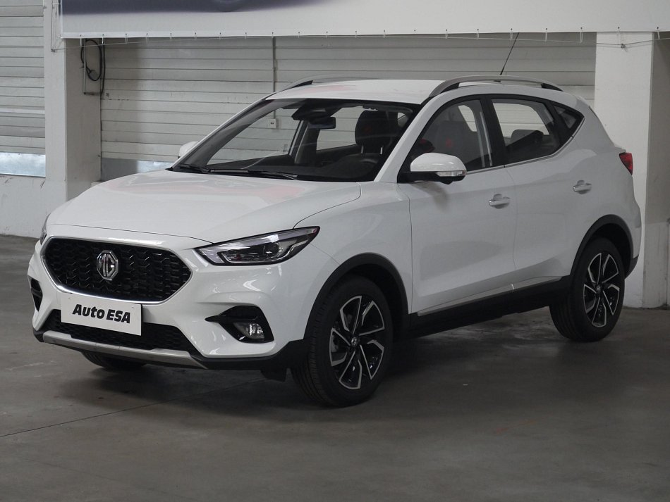 MG ZS 1.5 i 