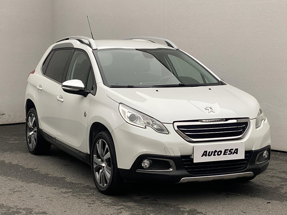 Peugeot 2008 1.2PT Crossway