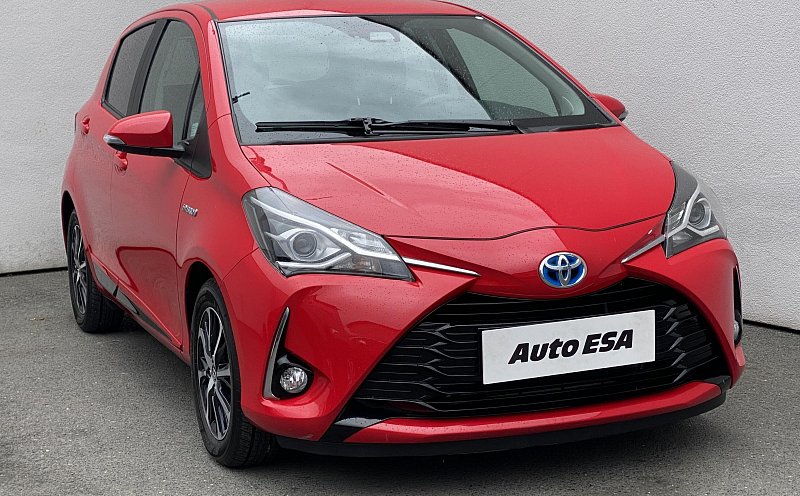 Toyota Yaris 1.5 b - Hybrid 