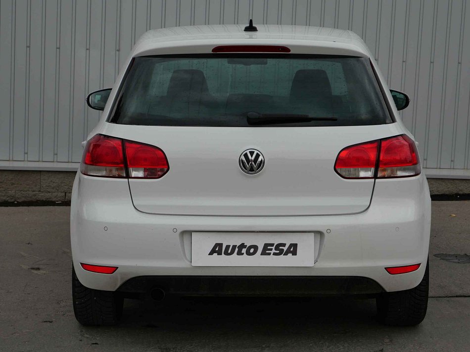 Volkswagen Golf 1.6 TDi 