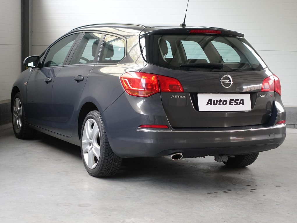 Opel Astra 2.0 CDTi 