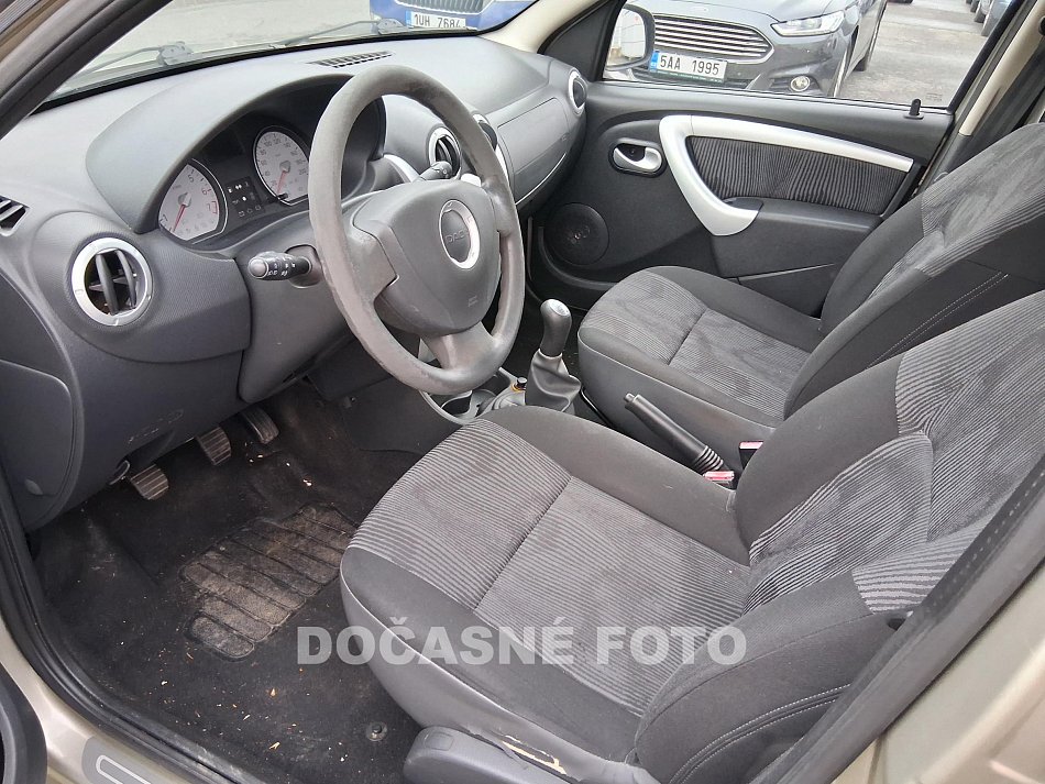 Dacia Sandero 1.2i 
