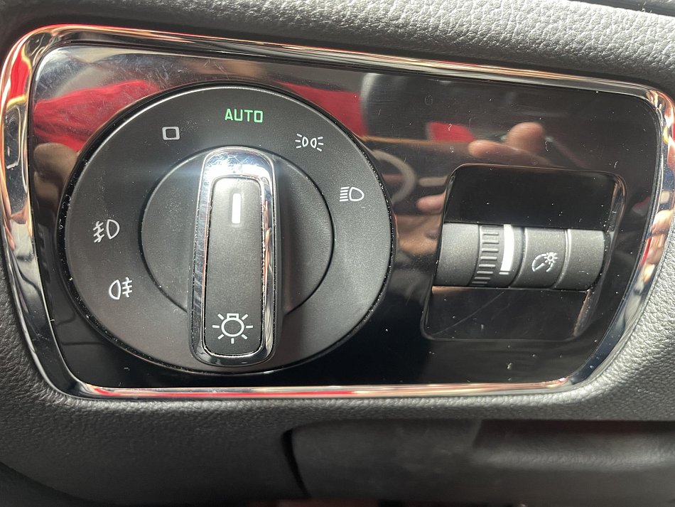 Škoda Superb II 2.0 TDi Ambition
